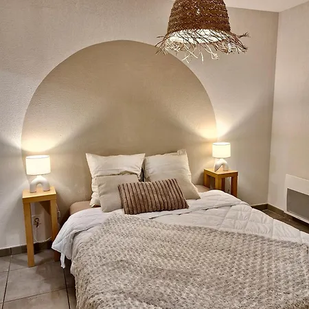 شقة L'echiquier De - T2 Deco Soigne - Belle Terrasse -parking - Wifi بزييه